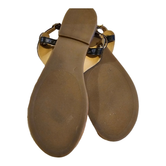 Sophia Milano Black Leather Flat Thong Sandals Size 10 - Picture 2 of 4